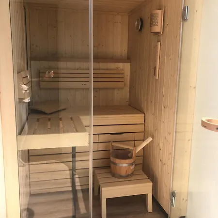 R- Auszeit Mit Eigener Sauna